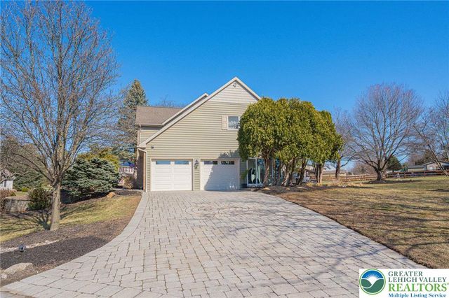 362 Hillview Drive, Lower Nazareth Twp, PA 18064