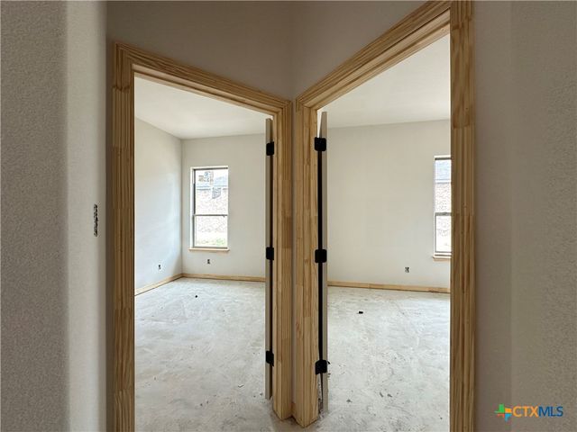 220 Desert Holly Drive, Temple, TX 76502