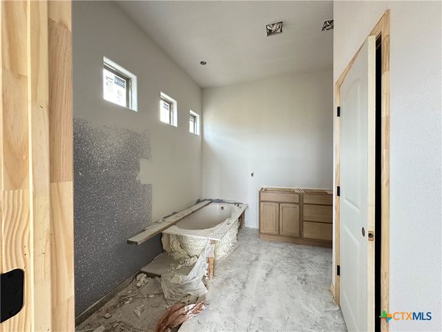 220 Desert Holly Drive, Temple, TX 76502