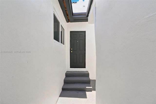 128 NW 9th Avenue 7, Miami, FL 33128