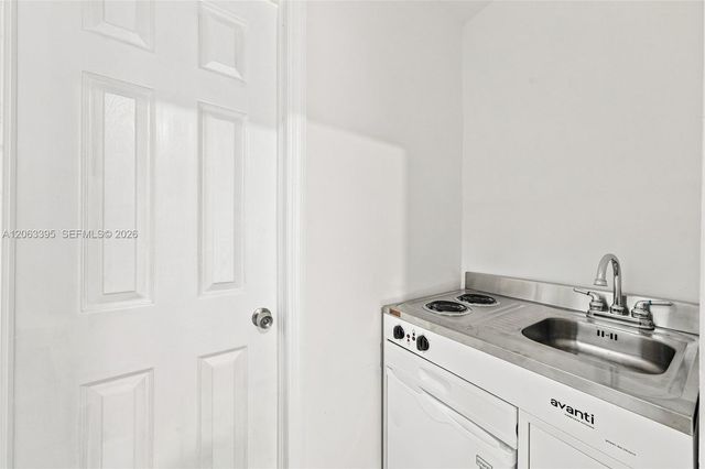 128 NW 9th Avenue 7, Miami, FL 33128