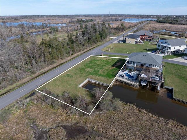 1991 Riviera Drive, Westlake, LA 70669