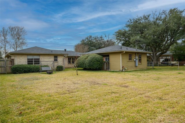 2403 Douglas Drive, Bossier City, LA 71111