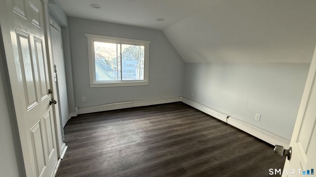 100 Horace Street 3rd, Bridgeport, CT 06610