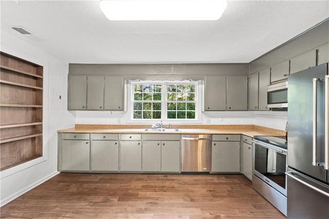 5688 Fairmount Highway SE, Calhoun, GA 30701