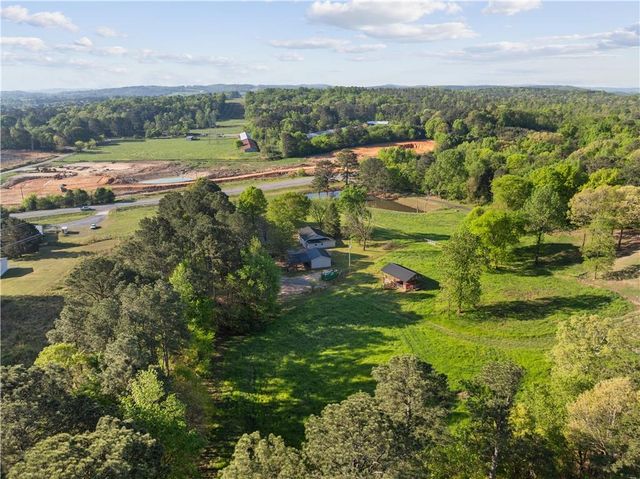5688 Fairmount Highway SE, Calhoun, GA 30701
