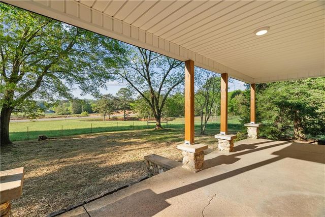 5688 Fairmount Highway SE, Calhoun, GA 30701