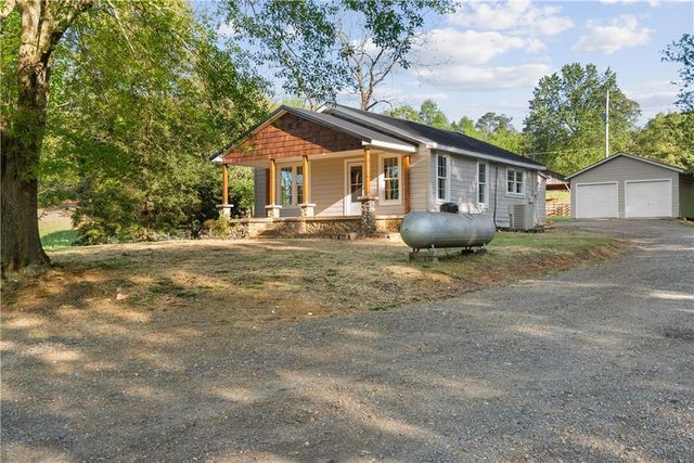 5688 Fairmount Highway SE, Calhoun, GA 30701
