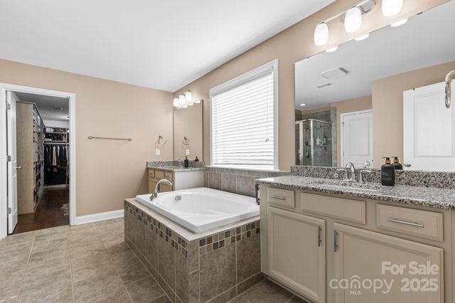 158 Eagles Landing Drive, Mooresville, NC 28117