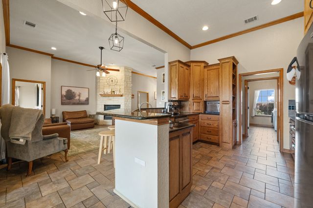 2211 Nottaway Drive, Cleburne, TX 76033