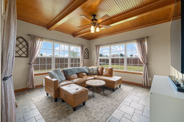 2211 Nottaway Drive, Cleburne, TX 76033