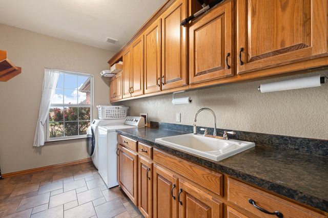 2211 Nottaway Drive, Cleburne, TX 76033