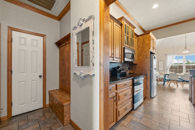 2211 Nottaway Drive, Cleburne, TX 76033