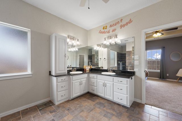 2211 Nottaway Drive, Cleburne, TX 76033