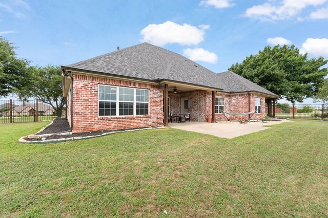 2211 Nottaway Drive, Cleburne, TX 76033