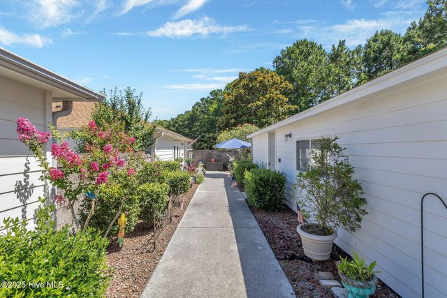 1035 Summerlin Falls Court, Wilmington, NC 28412