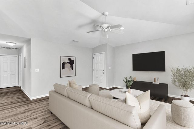 1035 Summerlin Falls Court, Wilmington, NC 28412