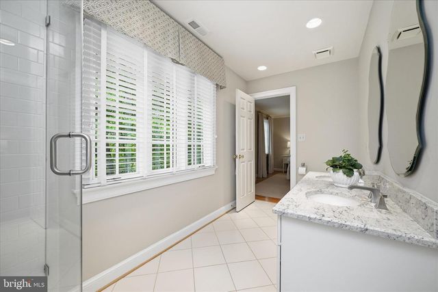 3824 MILITARY RD, Arlington, VA 22207