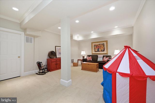 3824 MILITARY RD, Arlington, VA 22207