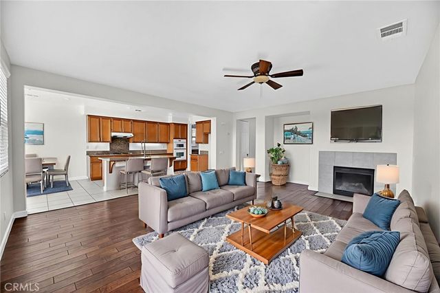 1819 Overland Court, Hemet, CA 92545