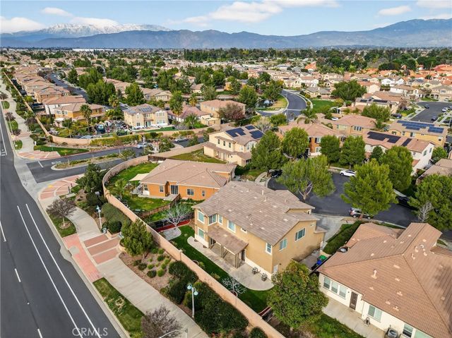 1819 Overland Court, Hemet, CA 92545