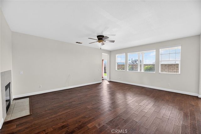 1819 Overland Court, Hemet, CA 92545