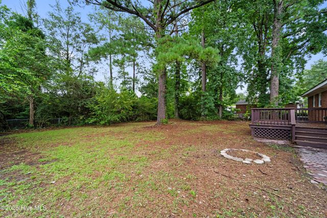 125 Linda Loop, Jacksonville, NC 28546