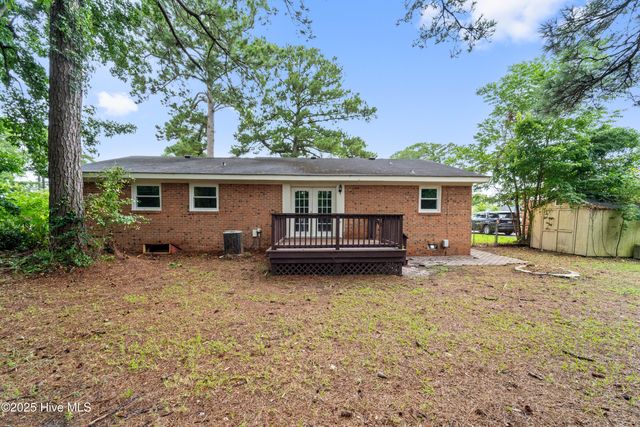 125 Linda Loop, Jacksonville, NC 28546