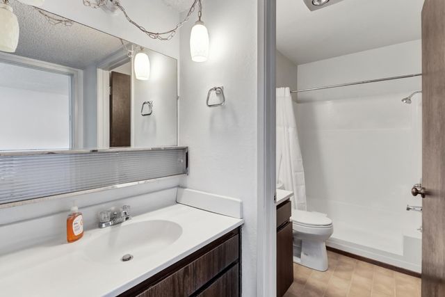 2155 Cottage Way, Sacramento, CA 95825