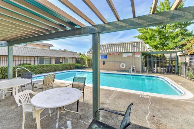 2155 Cottage Way, Sacramento, CA 95825