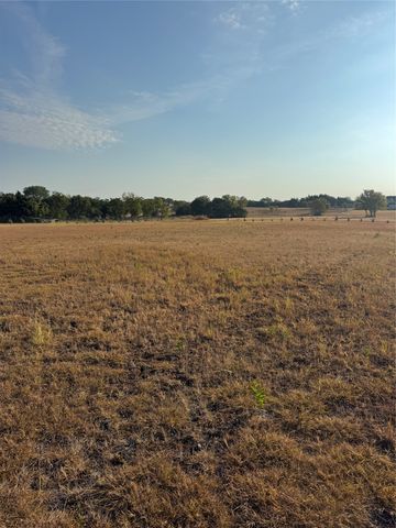 115 County Road 4524 Street, Whitewright, TX 75491