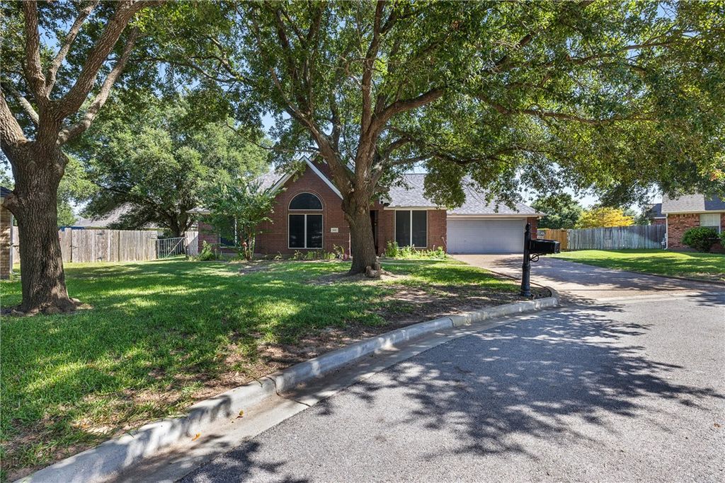 602 Aster Drive, College Station, TX 77845 — photo 4