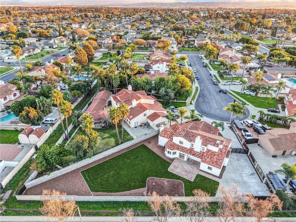 Image 2 of property listing at 1315 S Jasmine, Ontario, CA 91762