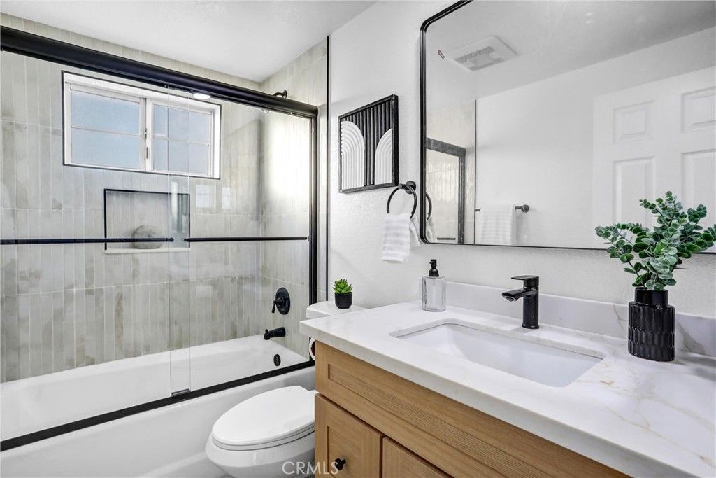 Image 23 of property listing at 1315 S Jasmine, Ontario, CA 91762