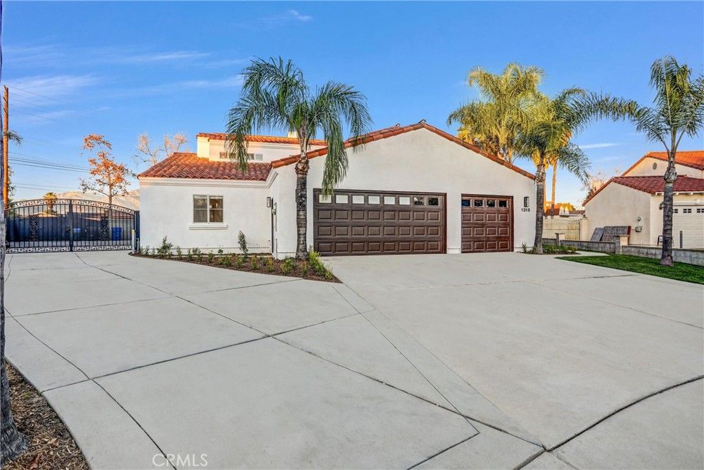 Image 4 of property listing at 1315 S Jasmine, Ontario, CA 91762