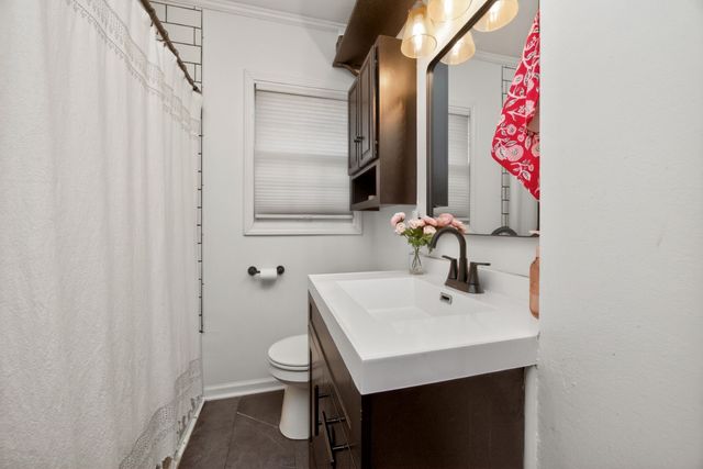 1712 34th Street, Des Moines, IA 50310