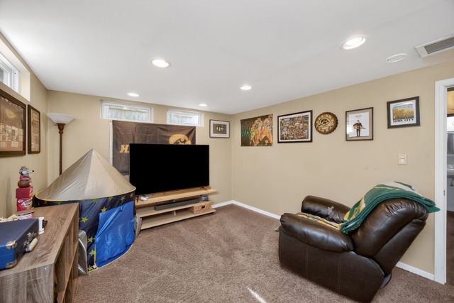 1712 34th Street, Des Moines, IA 50310