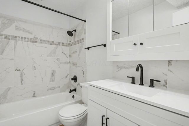 3001 Woodland Avenue, Columbus, OH 43224