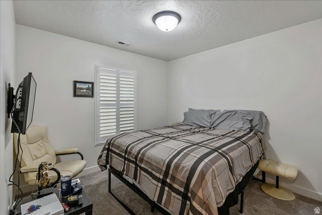 11708 S SILVER POND DR, South Jordan, UT 84009
