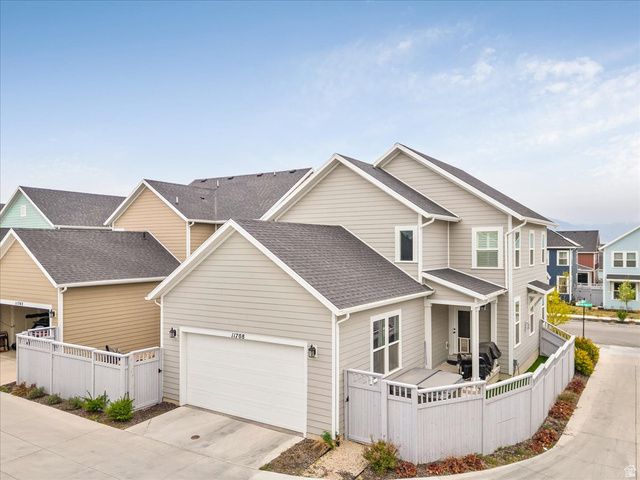 11708 S SILVER POND DR, South Jordan, UT 84009