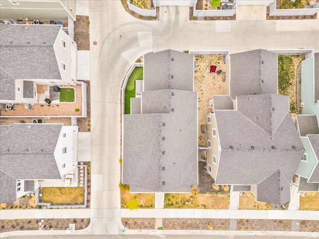 11708 S SILVER POND DR, South Jordan, UT 84009