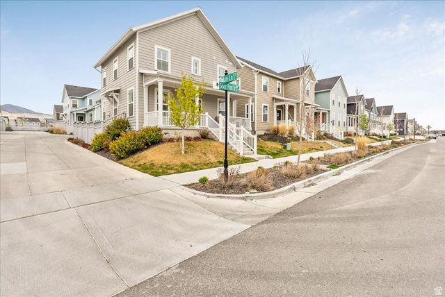 11708 S SILVER POND DR, South Jordan, UT 84009