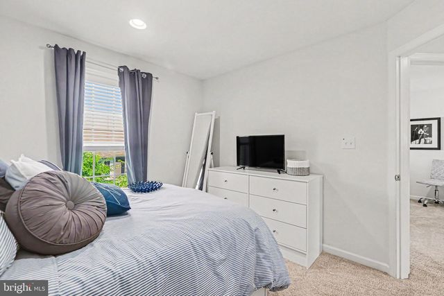 3256 LARK WAY, Mechanicsburg, PA 17055