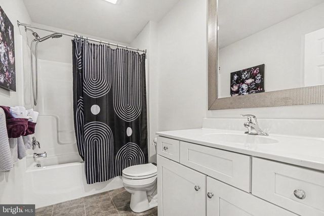 3256 LARK WAY, Mechanicsburg, PA 17055