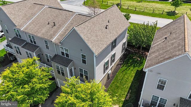 3256 LARK WAY, Mechanicsburg, PA 17055