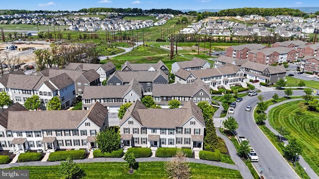 3256 LARK WAY, Mechanicsburg, PA 17055