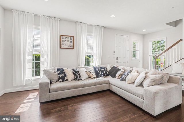 3256 LARK WAY, Mechanicsburg, PA 17055