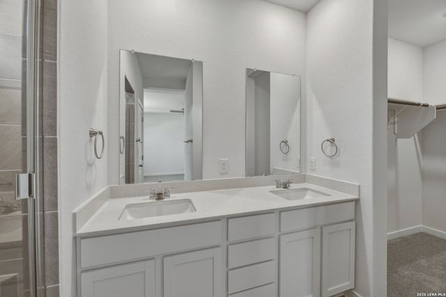 758 Whitman, New Braunfels, TX 78130