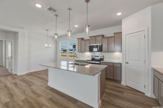 758 Whitman, New Braunfels, TX 78130