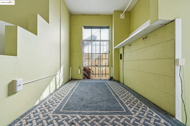 3412 Magnolia St, Oakland, CA 94608